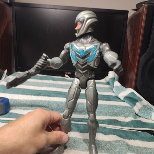 Max Steel action figure in good condition