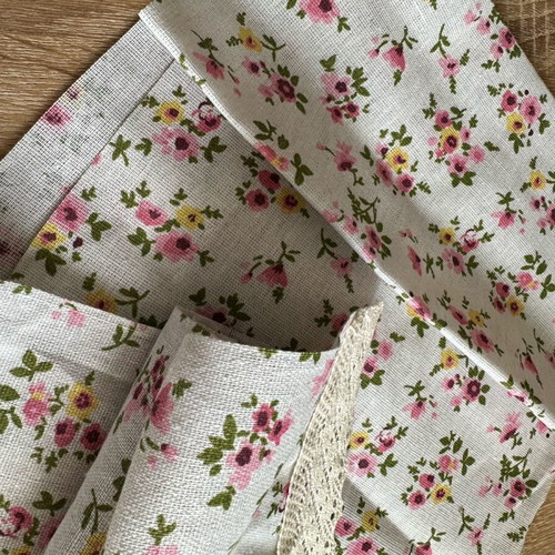 Handmade runner table linens new, set of 2 pieces