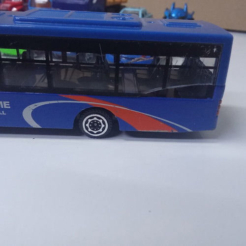 Pack of 15 children's toy vehicles, metal cars and bus