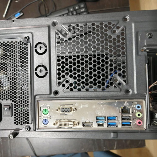 Desktop PC Intel i7 8700 used for office and home