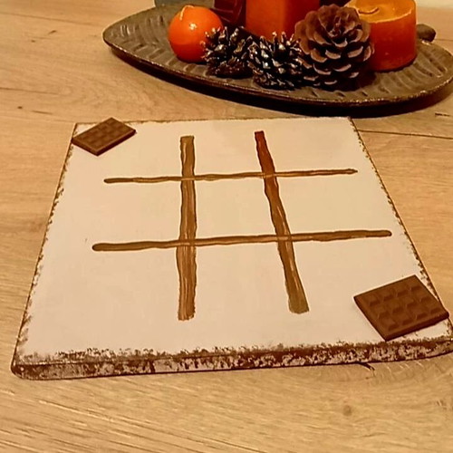 Handmade large ceramic tic tac toe 20×20cm with praline theme new