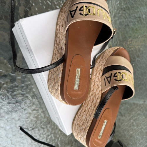 Gaudi women's shoes like new, size 39