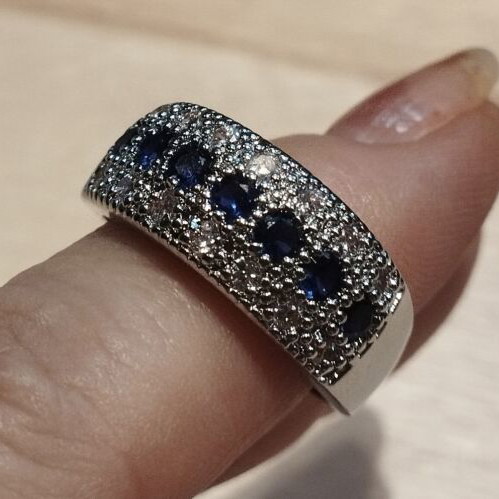 Blue Zirconia Stone Ring Elegance, like new, white gold coated