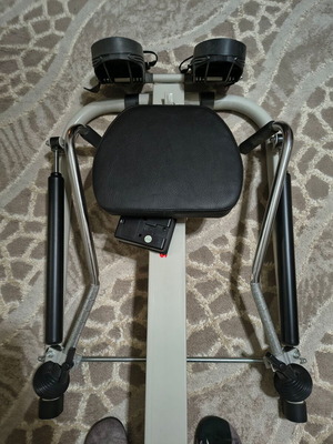Rowing machine fitness equipment almost new