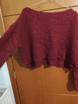 Pullover women's red size M like new, one shoulder design