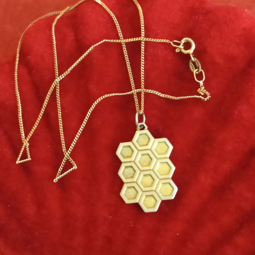 Zolotas silver pendant 925 gold plated like new with chain 925