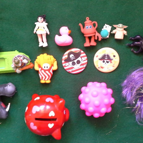 Small children's animal toys like new