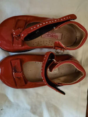 Nipper children's anatomical shoes used, red patent leather, size 22