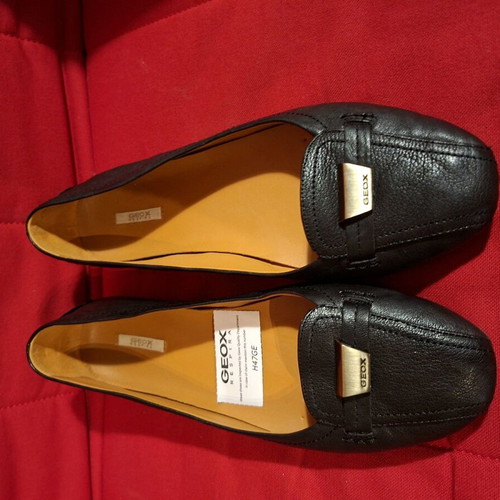 Geox Respira black leather ballerinas like new