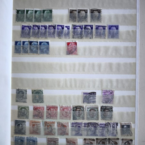 Italian Stamp Collection in 16-Page A4 Album like new