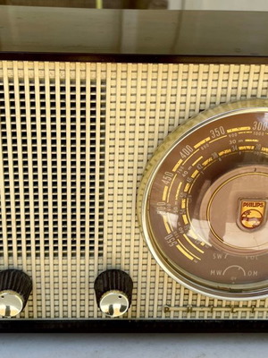 Radio Phillips vintage μεταχειρισμένο σε άψογη κατάσταση