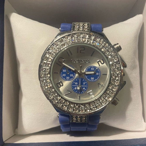 Geneva wristwatch like new with blue silicone strap