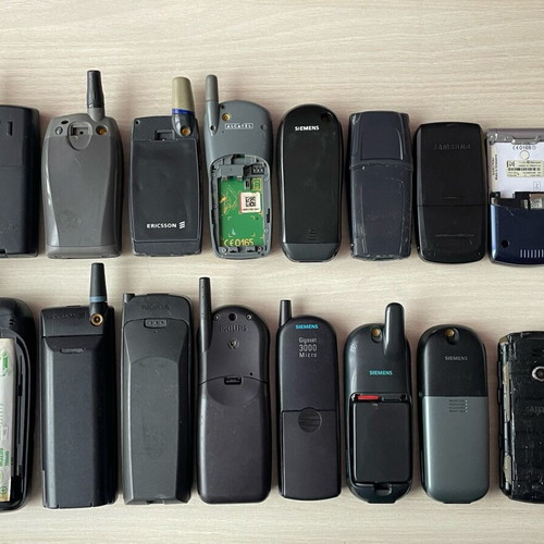 Vintage phones package of 16 used, Nokia Motorola Siemens Ericsson Alcatel Samsung Philips