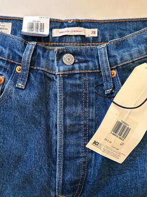Levi jeans new original women's Ribcage Straight denim size 28