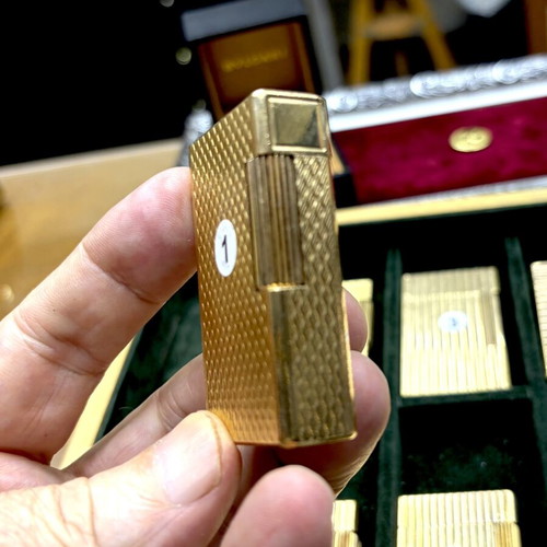 DuPont N1 gold lighter like new