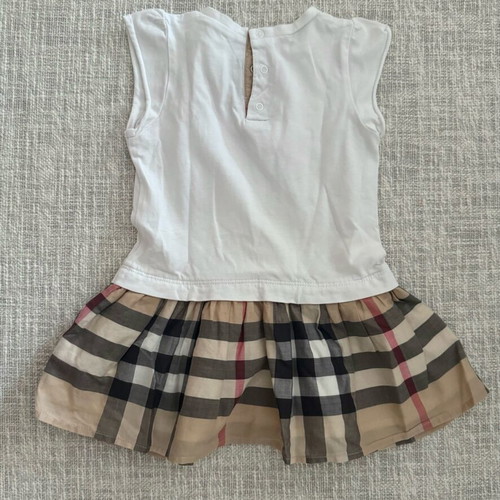 Burberry baby dress size 6 months like new