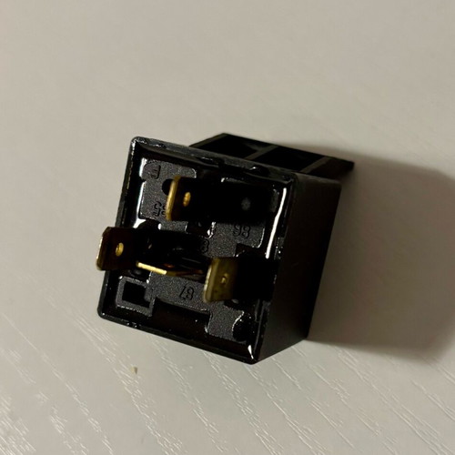Car relay 12V 40A model JD1915 unused