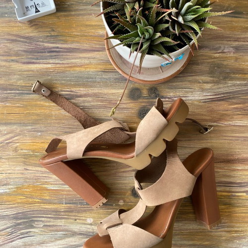 Mourtzi sandals like new, beige and brown, size 39, 10 cm heel