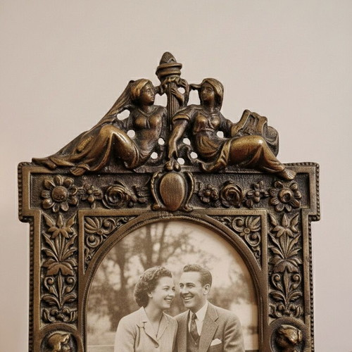 Vintage brass frames like new, set of 9 pieces
