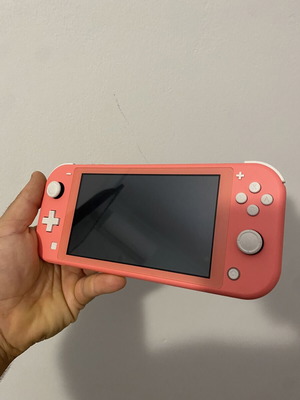 Nintendo Switch Lite σαν καινούργιο με αυθεντικό φορτιστή