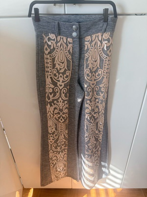 Nidodileda pants like new, white and gray