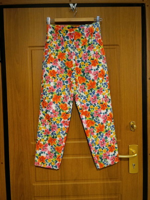 Floral pants Zara size S like new, multicolor