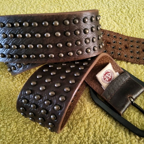 Marlboro Classics women's belt used, size M, brown leather with metal studs