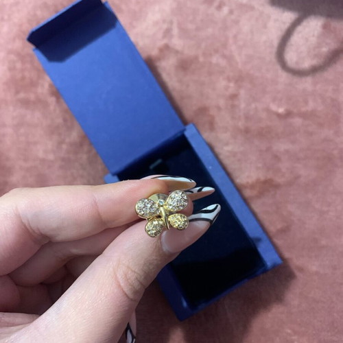 Swarovski butterfly pin new, gold tone