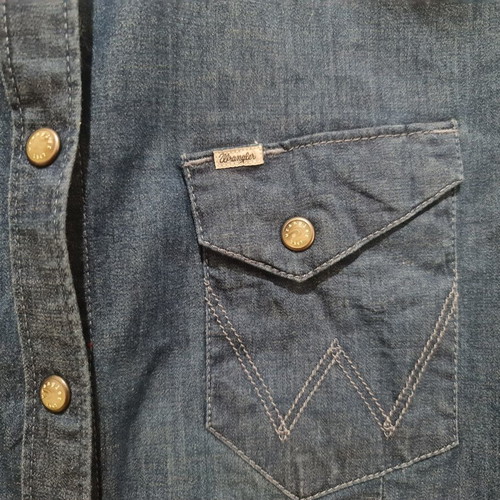 Wrangler blue cotton women's slim fit shirt like new, size XS