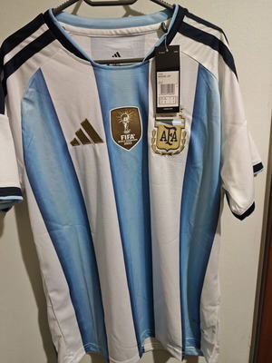 Εμφάνιση Argentina, καινούργια με τα καρτελάκια, μέγεθος Μ