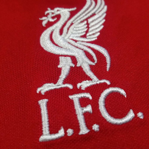 Liverpool football shirt Nike size Youth L 158 cm like new