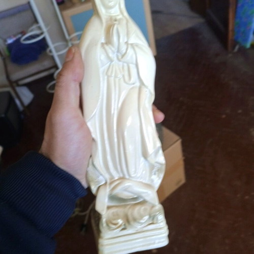 Ceramic statuette of Virgin Mary new