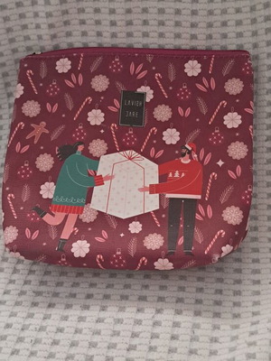 Makeup bag like new, purple