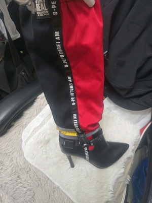 Women's boots size 39 like new, black