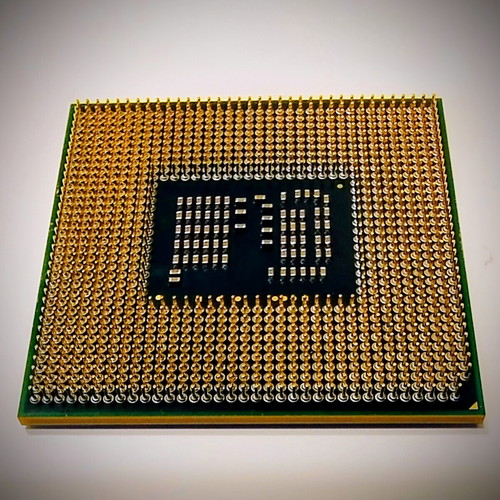 Intel Core i3 330M CPU like new for laptop Socket G1