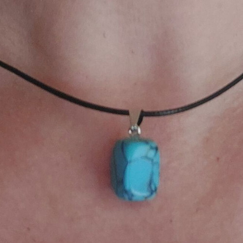 Necklace from PU leather like new, black and turquoise