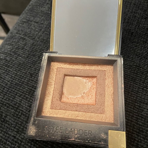 Estée Lauder bronzer used
