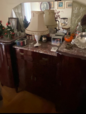 Τραπεζαρία και μπουφές σαν καινούργια από μασίφ ξύλο καρυδιάς και μάρμαρο