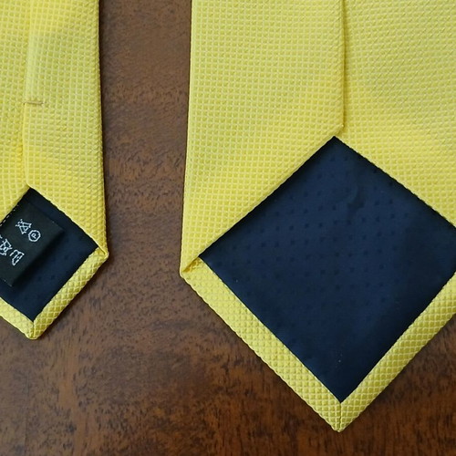 Barberini silk tie like new, yellow