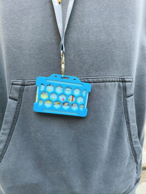 3D Printed Card Holder like new, multicolor