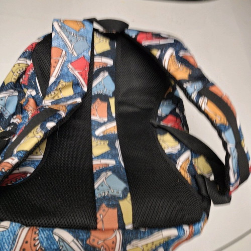 Lyc school bag used with three compartments and soft back