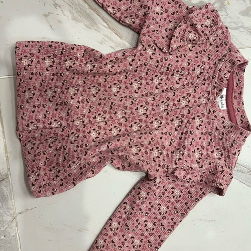 Baby clothing sets size 86 like new, lot of 6 pieces