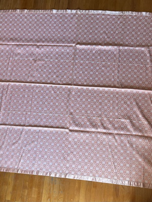Vintage woven jacquard quilt with silk thread 1.80 x 1.90 m