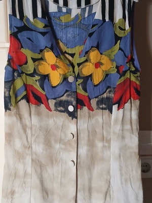Miracle by Polychronis vintage women's co-ord set with floral and striped pattern