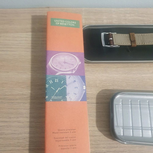 Benetton watch like new with case and papers water resistant 30 meters