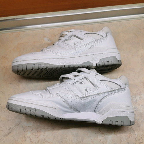 New Balance 550 sport shoes size 40.5 like new