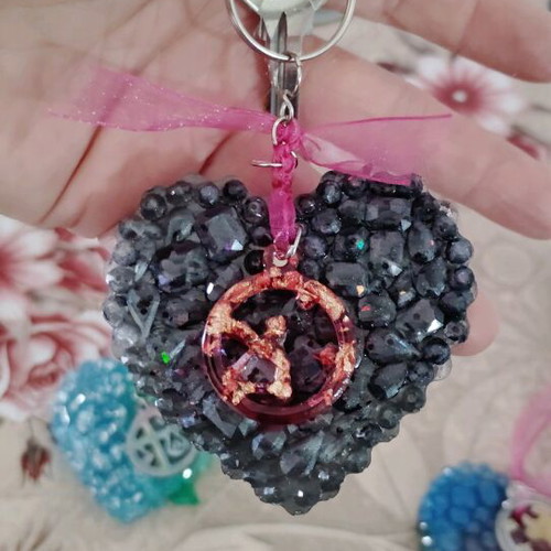 Heart keychain with zodiac new, black and red