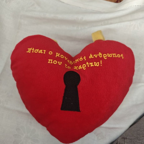 Heart decorative pillow like new