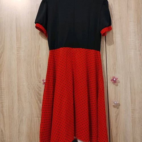 Polka Dot dress without lining like new size M 38 10 red and black
