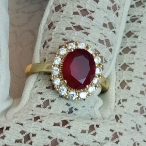 Rosette ring with zircon vintage faux, like new